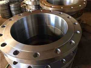 緊螺母創(chuàng)造條件。